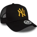 shapka-izvita-traker-cherna-snapbek-a-frame-metallic-na-new-york-yankees-mlb-ot-new-era