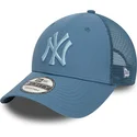 new-era-9forty-home-field-trucker-cap-in-blau-mit-blauem-new-york-yankees-mlb-logo