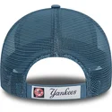 new-era-9forty-home-field-trucker-cap-in-blau-mit-blauem-new-york-yankees-mlb-logo