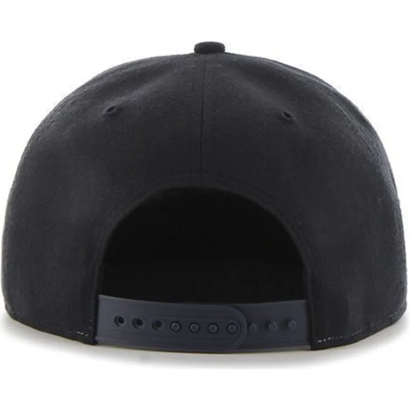 shapka-ploska-tmnosin-snapbek-na-new-york-yankees-mlb-ot-47-brand