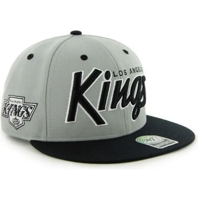 shapka-ploska-siv-snapbek-letras-na-los-angeles-kings-nhl-ot-47-brand