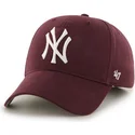 shapka-izvita-chervena-reguliruem-na-new-york-yankees-mlb-ot-47-brand
