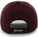shapka-izvita-chervena-reguliruem-na-new-york-yankees-mlb-ot-47-brand