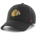 shapka-izvita-cherna-reguliruem-na-chicago-blackhawks-nhl-ot-47-brand