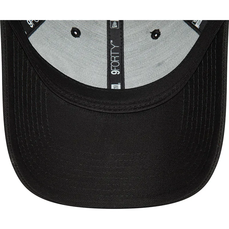 sort-krum-snapback-9forty-kasket-fra-haas-f1-team-formula-1-af-new-era