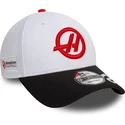 weiss-schwarze-snapback-kappe-mit-gebogenem-schirm-kevin-magnussen-9forty-von-haas-f1-team-formula-1-von-new-era
