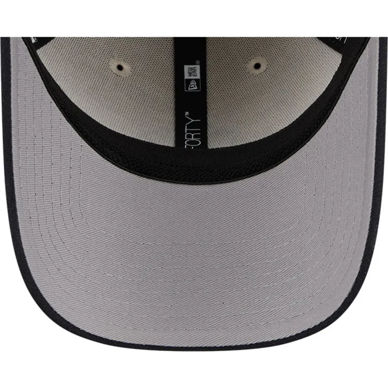 shapka-izvita-bezhov-snapbek-9forty-stretch-snap-4th-of-july-na-new-york-yankees-mlb-ot-new-era