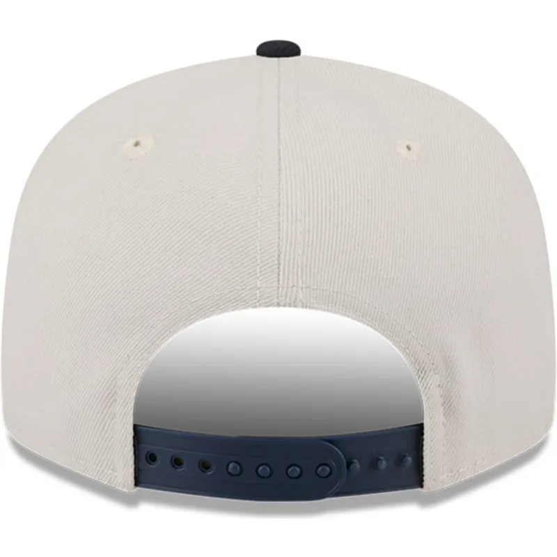 shapka-ploska-bezhov-snapbek-9fifty-4th-of-july-na-atlanta-braves-mlb-ot-new-era