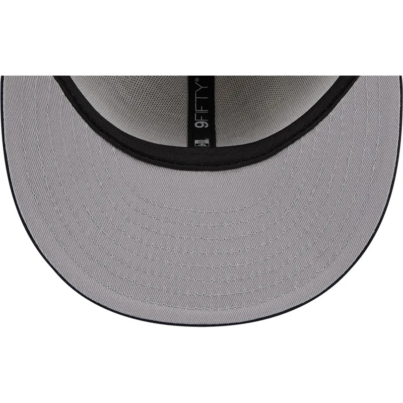 shapka-ploska-bezhov-snapbek-9fifty-4th-of-july-na-detroit-tigers-mlb-ot-new-era
