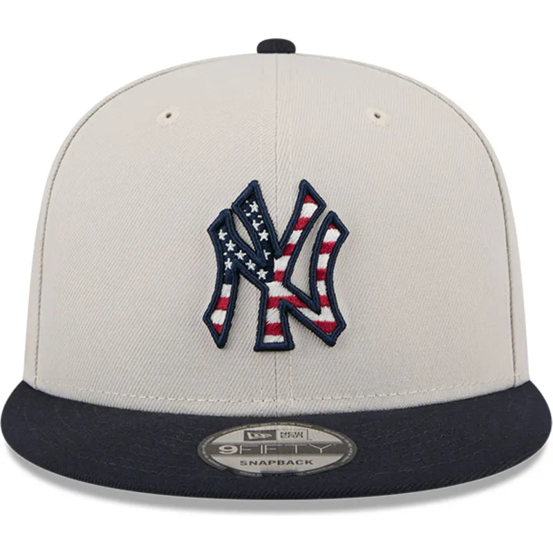 beige-und-marineblaue-flache-snapback-kappe-9fifty-4th-of-july-der-new-york-yankees-mlb-von-new-era