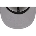 shapka-ploska-bezhov-snapbek-9fifty-4th-of-july-na-new-york-yankees-mlb-ot-new-era
