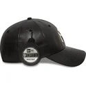 schwarze-verstellbare-curved-cap-9forty-leather-der-new-york-yankees-mlb-von-new-era