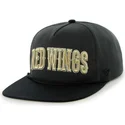 shapka-ploska-cherna-snapbek-na-detroit-red-wings-nhl-ot-47-brand