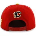 shapka-ploska-chervena-snapbek-letras-na-calgary-flames-nhl-ot-47-brand