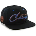 schwarze-flache-kappe-mit-blauem-snapback-logo-und-chicago-blackhawks-nhl-logo-von-47-brand