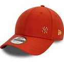 shapka-izvita-chervena-reguliruem-dorado-9forty-flawless-na-new-york-yankees-mlb-ot-new-era