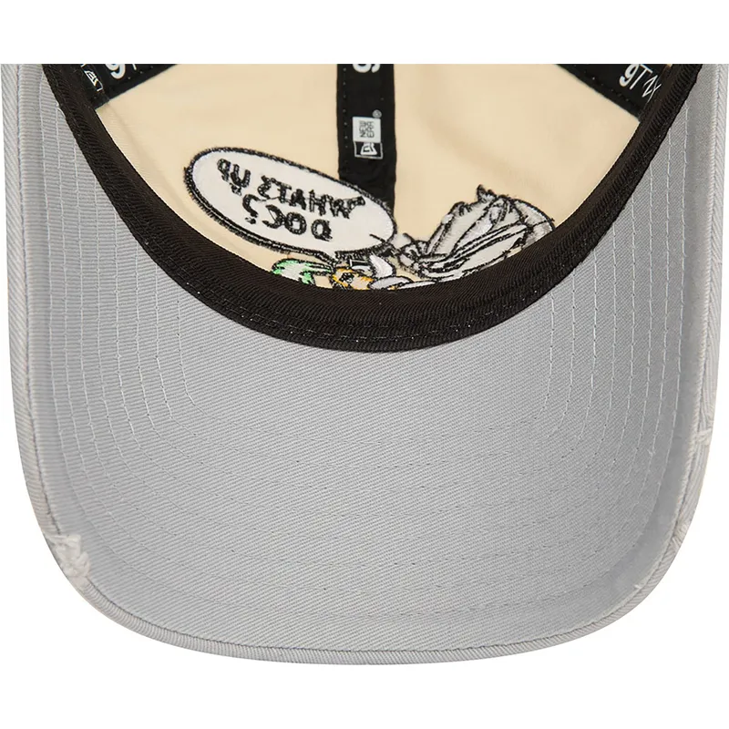 shapka-izvita-bezhov-reguliruem-9twenty-washed-na-bugs-bunny-looney-tunes-ot-new-era