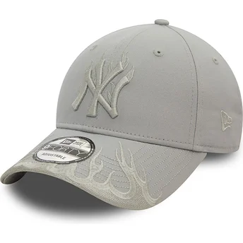 Casquette courbée grise ajustable avec logo grise 9FORTY Flame New York Yankees MLB New Era