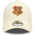 shapka-izvita-bezhov-reguliruem-9forty-na-hogwarts-harry-potter-ot-new-era