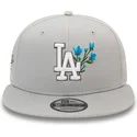 shapka-ploska-siv-snapbek-9fifty-seasonal-flower-na-los-angeles-dodgers-mlb-ot-new-era