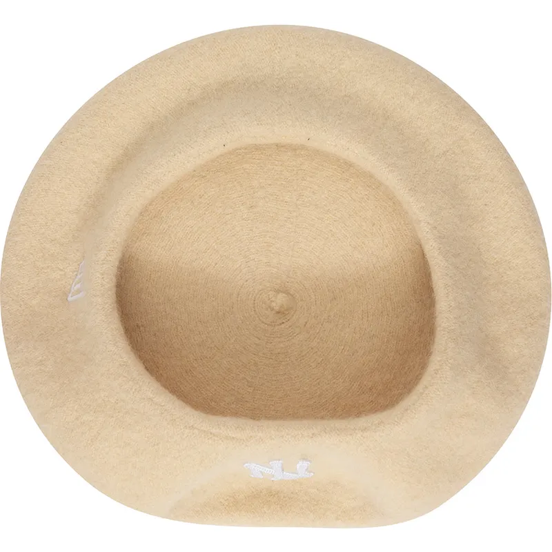 bareta-bezhov-wool-beret-na-new-york-yankees-mlb-ot-new-era bareta-bezhov-wool-beret-na-new-york-yankees-mlb-ot-new-era