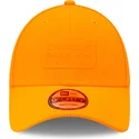 shapka-izvita-oranzhev-reguliruem-9forty-neon-na-red-bull-racing-formula-1-ot-new-era