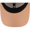 beige-verstellbare-9forty-seasonal-kappe-von-mclaren-racing-formula-1-von-new-era