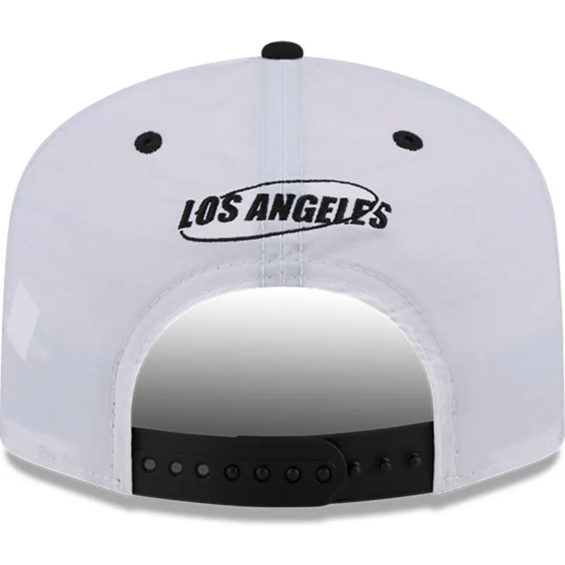 weisse-und-schwarze-gebogene-snapback-kappe-golfer-chrome-logo-der-los-angeles-dodgers-mlb-von-new-era