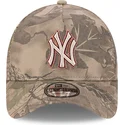 new-era-new-york-yankees-mlb-9forty-leaf-camo-snapback-kappe-mit-gebogenem-schirm-in-tarnmuster