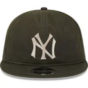 shapka-ploska-zelena-reguliruem-9fifty-waxed-canvas-na-new-york-yankees-mlb-ot-new-era