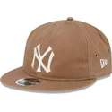braune-verstellbare-9fifty-waxed-canvas-flatcap-der-new-york-yankees-mlb-von-new-era