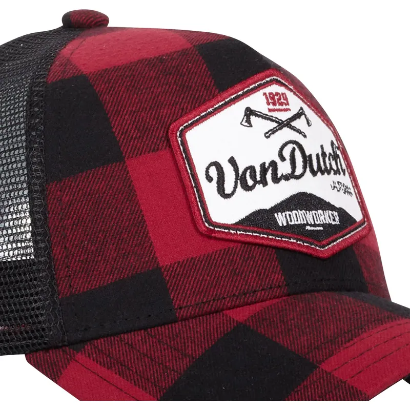 shapka-izvita-traker-chervena-snapbek-car01-ot-von-dutch