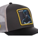 trucker-cap-schwarz-und-grau-batman-rev-dc-comics-von-capslab