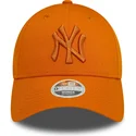 shapka-izvita-oranzhev-reguliruem-9forty-league-essential-na-new-york-yankees-mlb-ot-new-era