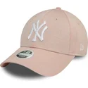 justerbar-lyserod-kurvet-kasket-til-kvinder-9forty-glitter-fra-new-york-yankees-mlb-fra-new-era