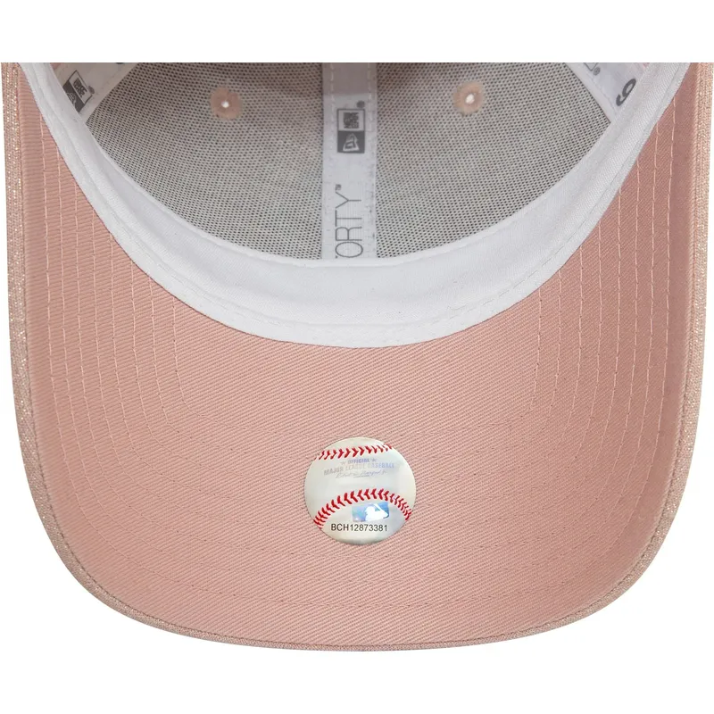 shapka-izvita-roza-reguliruem-9forty-glitter-na-new-york-yankees-mlb-ot-new-era