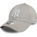 graue-verstellbare-curved-cap-fur-damen-9forty-glitter-der-new-york-yankees-mlb-von-new-era