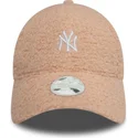 casquette-courbee-rose-ajustable-pour-femme-9forty-borg-new-york-yankees-mlb-new-era