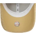 shapka-izvita-bezhov-reguliruem-9forty-borg-na-new-york-yankees-mlb-ot-new-era