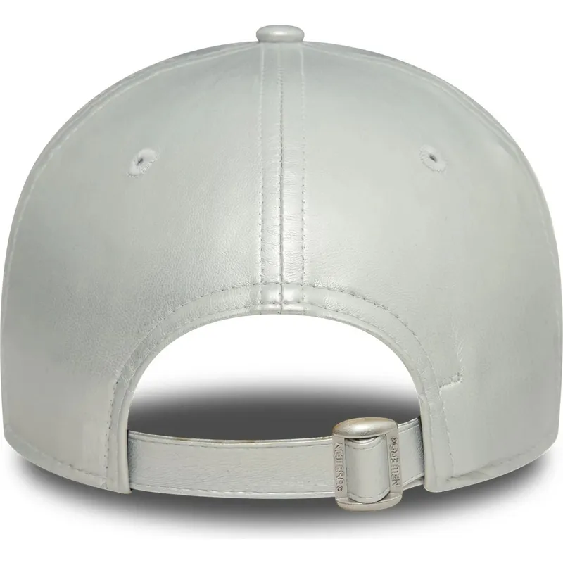 shapka-izvita-siv-reguliruem-plateada-plateado-9forty-midi-pu-na-new-york-yankees-mlb-ot-new-era