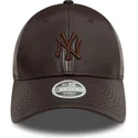 shapka-izvita-kafyav-reguliruem-9forty-midi-pu-na-new-york-yankees-mlb-ot-new-era
