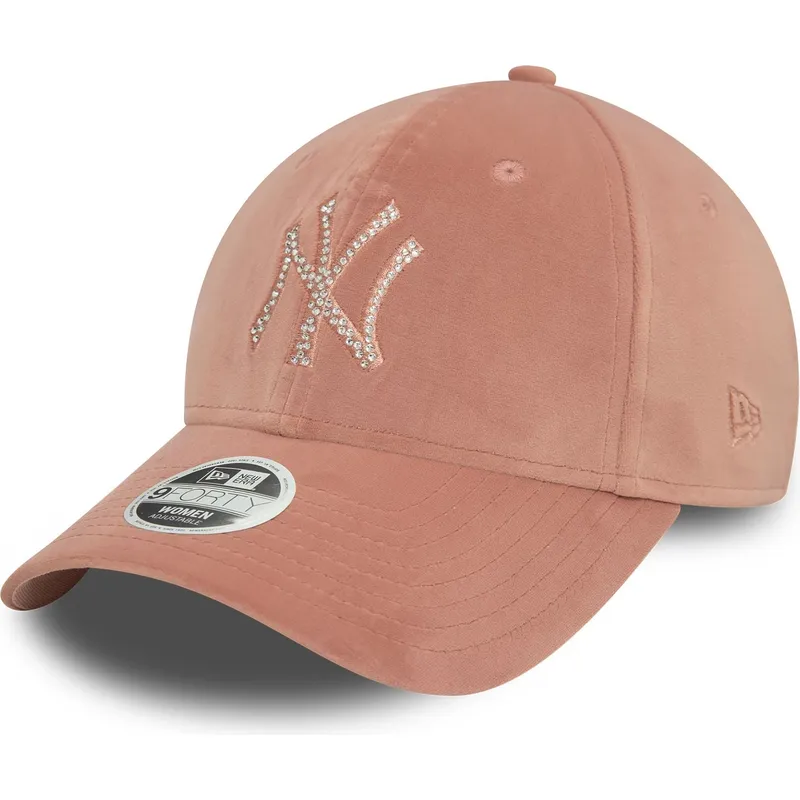 shapka-izvita-roza-reguliruem-9forty-velour-diamante-na-new-york-yankees-mlb-ot-new-era