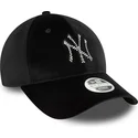 shapka-izvita-cherna-reguliruem-9forty-velour-diamante-na-new-york-yankees-mlb-ot-new-era