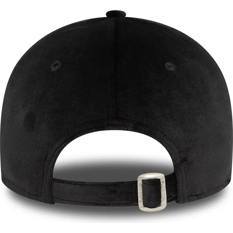 shapka-izvita-cherna-reguliruem-9forty-velour-diamante-na-new-york-yankees-mlb-ot-new-era