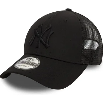 New York Yankees MLB 9FORTY Home Field sort justerbar truckerkasket med sort logo fra New Era