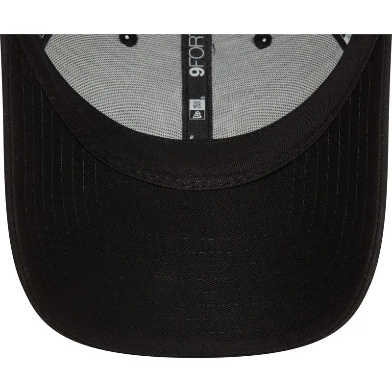 new-york-yankees-mlb-9forty-home-field-sort-justerbar-truckerkasket-med-sort-logo-fra-new-era