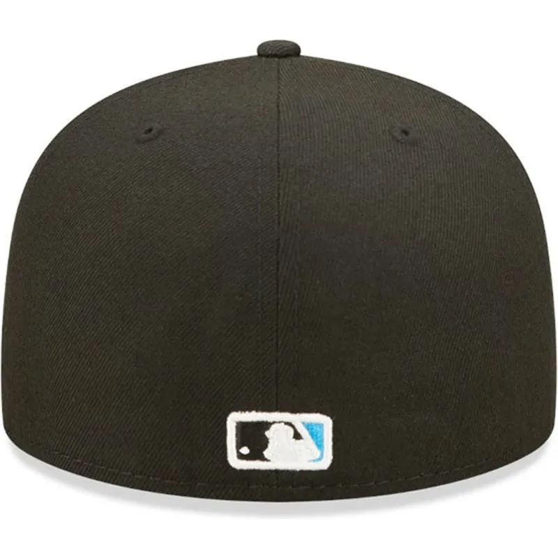 schwarze-enganliegende-59fifty-ac-perf-flatcap-der-miami-marlins-mlb-von-new-era