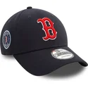 verstellbare-9forty-navy-blaue-kappe-mit-gebogenem-schirm-und-seitenaufnaher-der-boston-red-sox-mlb-von-new-era