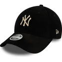 shapka-izvita-cherna-reguliruem-9forty-cord-na-new-york-yankees-mlb-ot-new-era