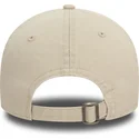 beige-verstellbare-kappe-9twenty-heritage-script-von-new-era